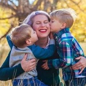 Meet your Posher, Laurel